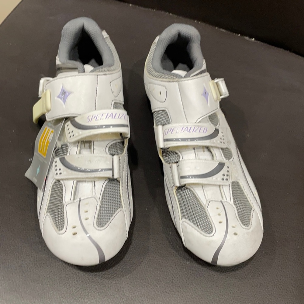 Brand new Specialized Spinclass / cycling women shoes sz 39